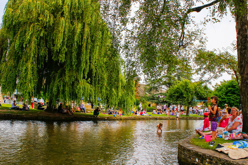 PRFD MG 4366 
 Keywords: Boughton-on-the-water, English, HDR, River Avon, Stowe on the Wold, Tourists, chocolate box, picturesque, weeping willows